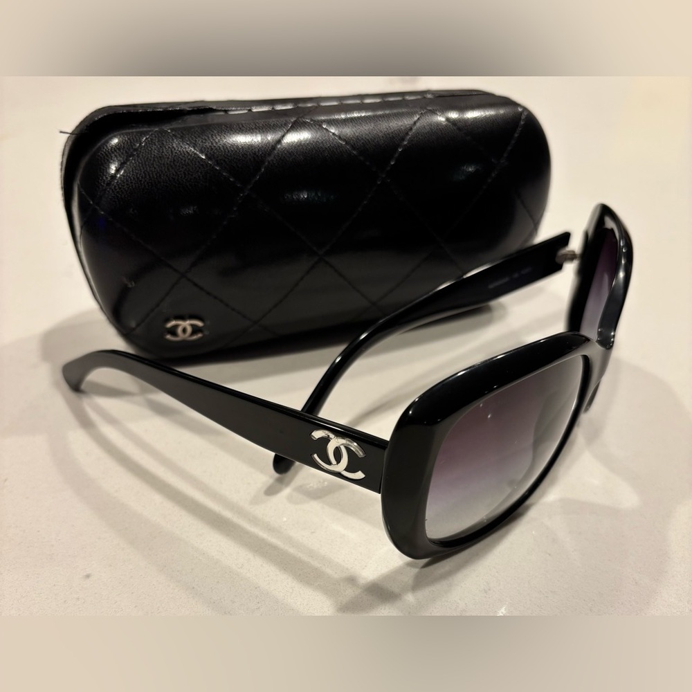 Authentic CHANEL CC Sunglasses 5060AB Black - Picture 4 of 17